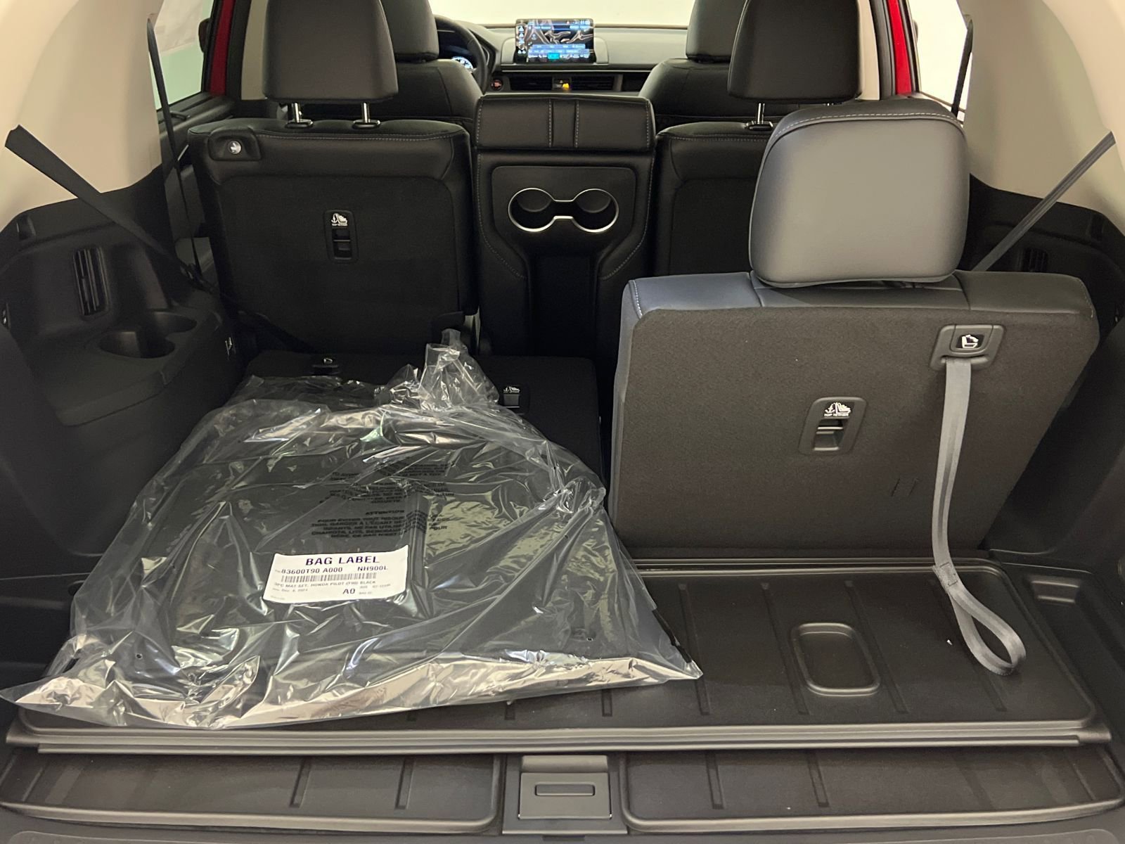 New 2025 Honda Pilot Touring image 11