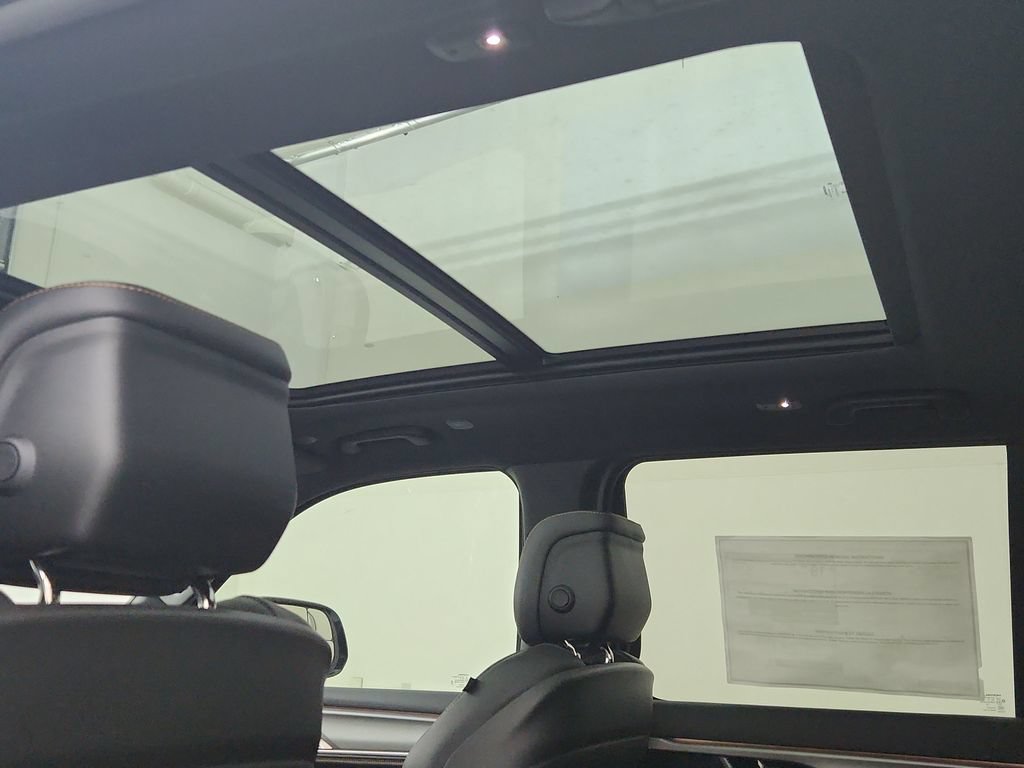 New 2026 Jeep Grand Wagoneer 4WD image 29