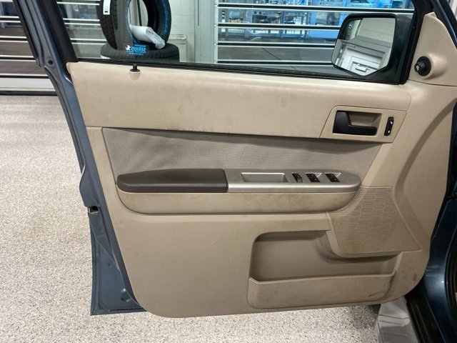 Used 2010 Ford Escape 4WD Hybrid image 25