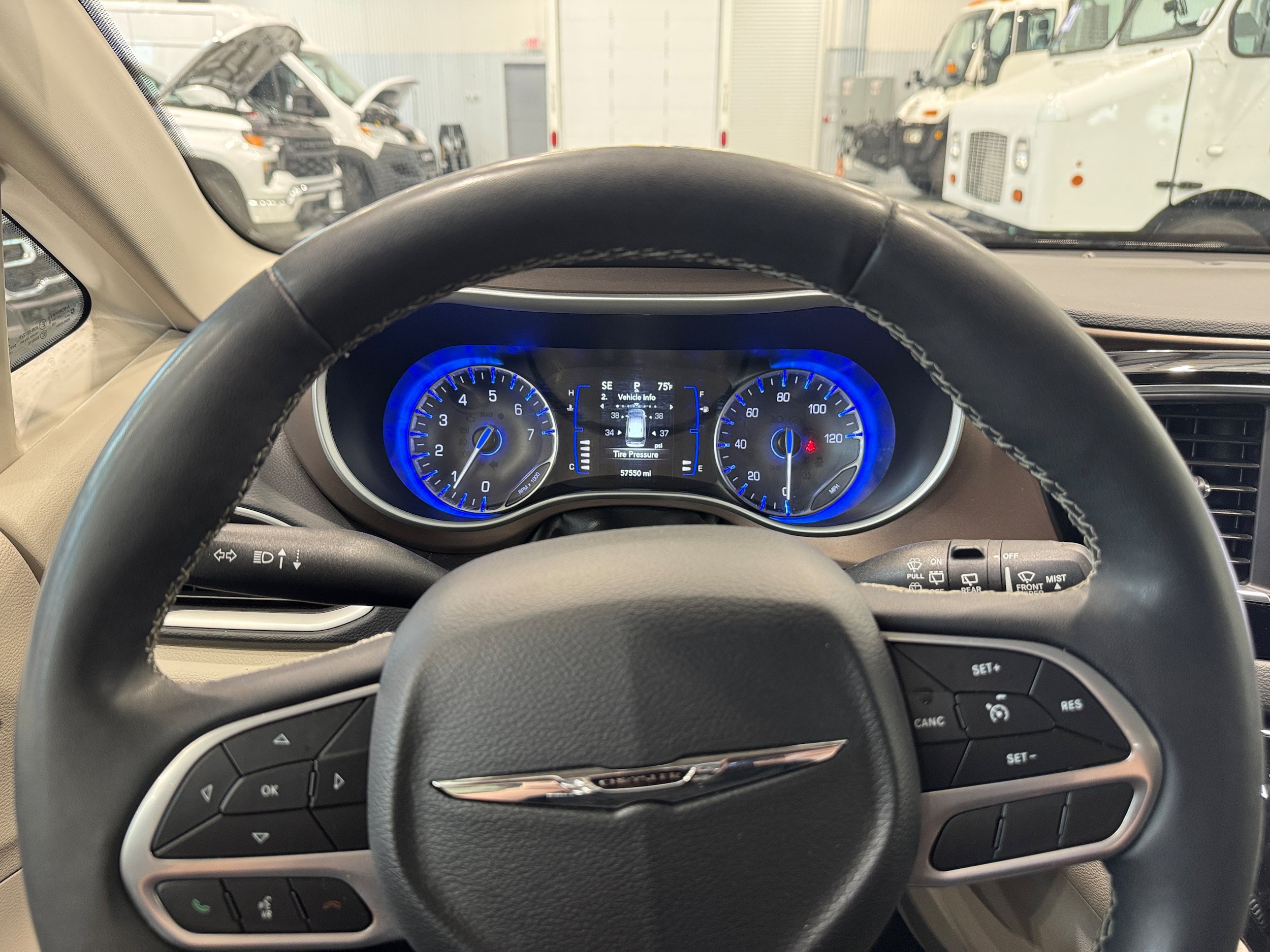 Used 2022 Chrysler Voyager LX FWD image 17