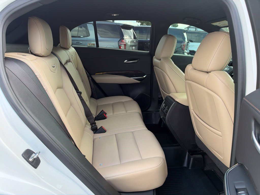 Used 2024 Cadillac XT4 Premium Luxury FWD image 21