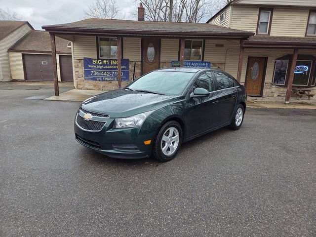 Used 2014 Chevrolet Cruze LT FWD image 2