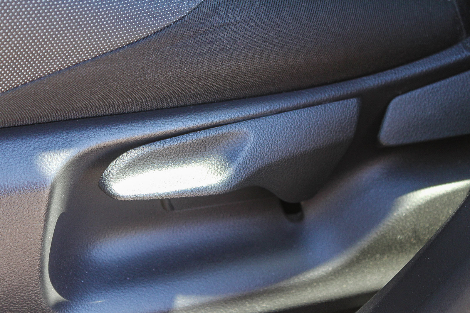 Used 2021 Toyota C-HR LE image 23