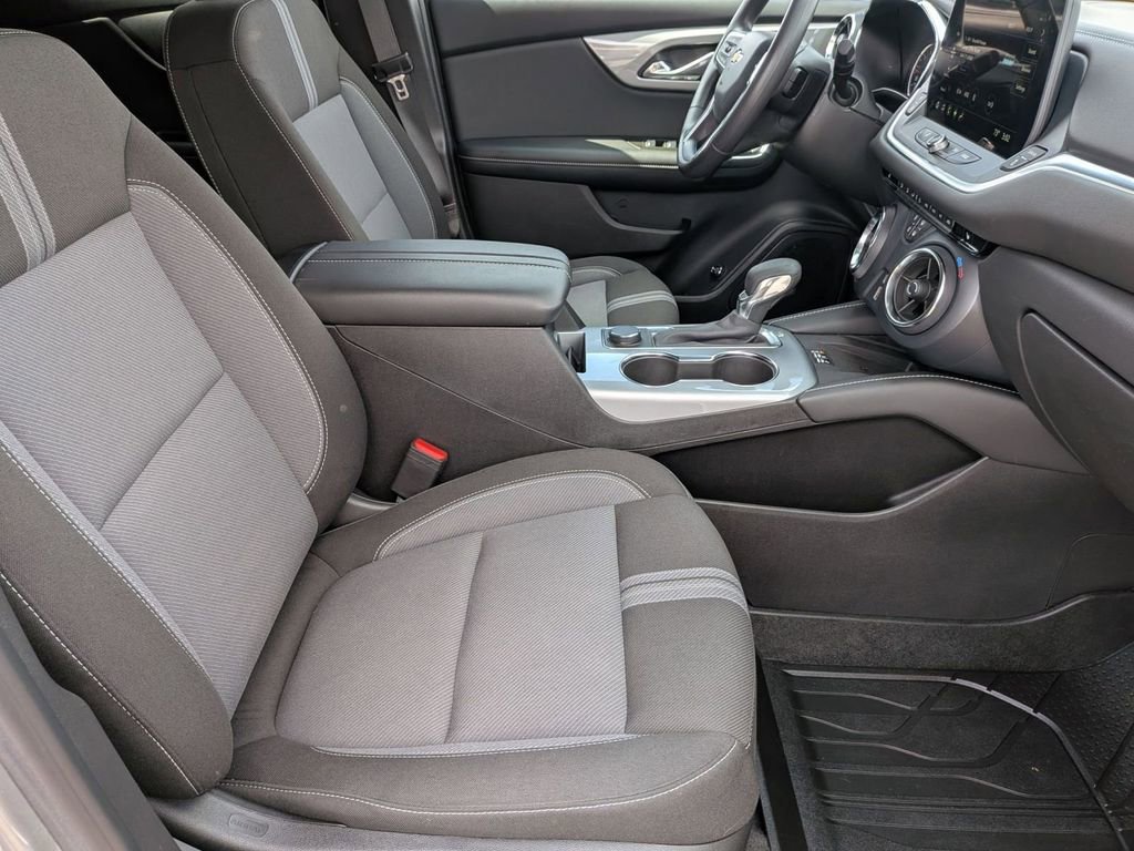 Used 2024 Chevrolet Blazer LT w/ Convenience Package AWD/4WD image 30