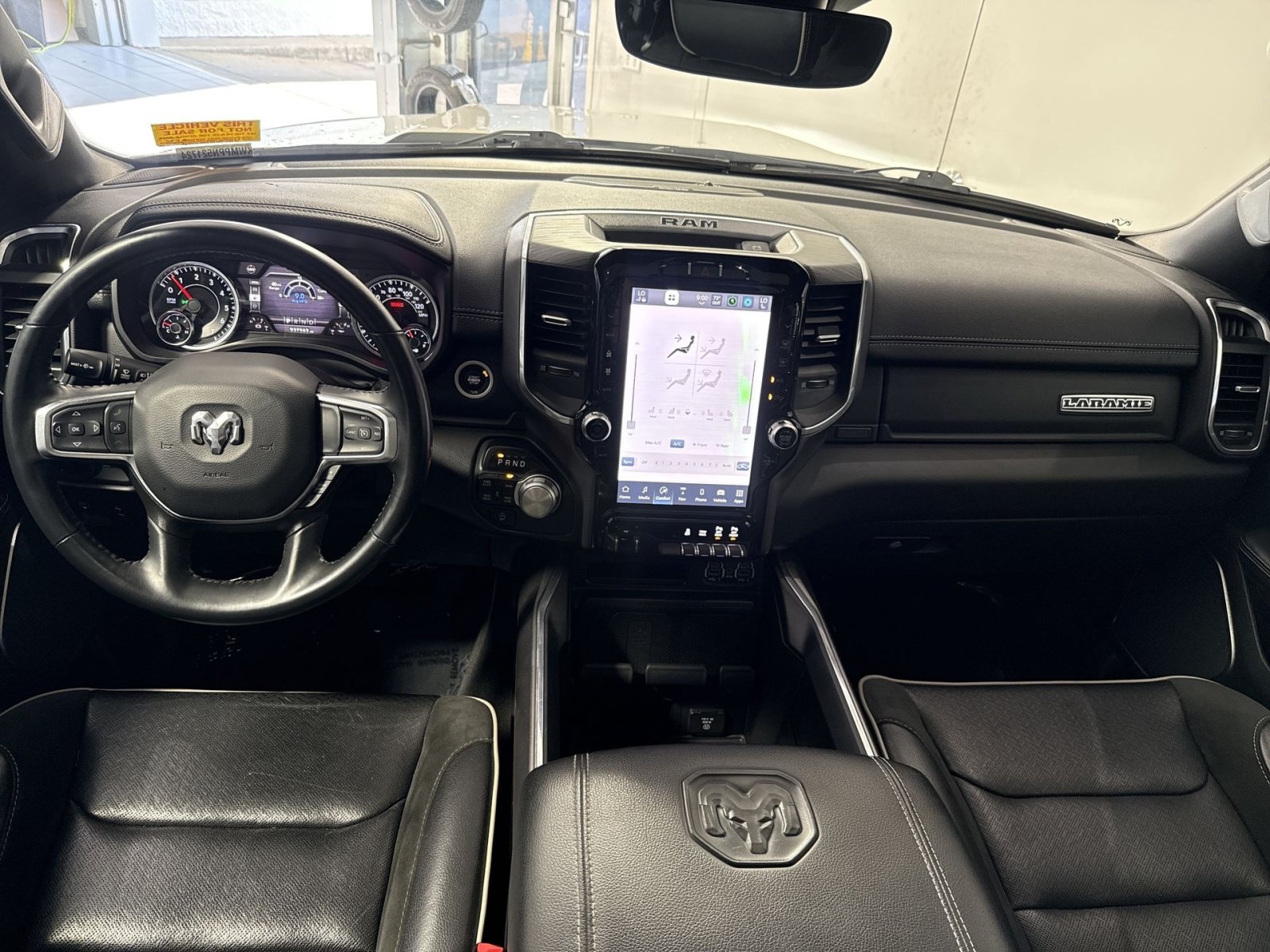 Used 2023 RAM 1500 Laramie AWD/4WD image 23