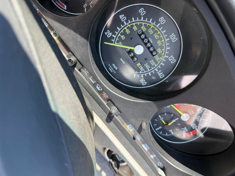 Used 1988 Mercedes-Benz 560 SL image 12