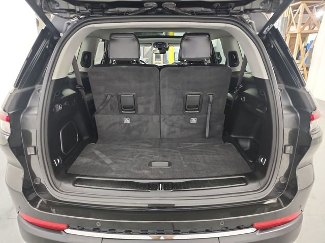 Used 2021 Jeep Grand Cherokee L Limited image 24