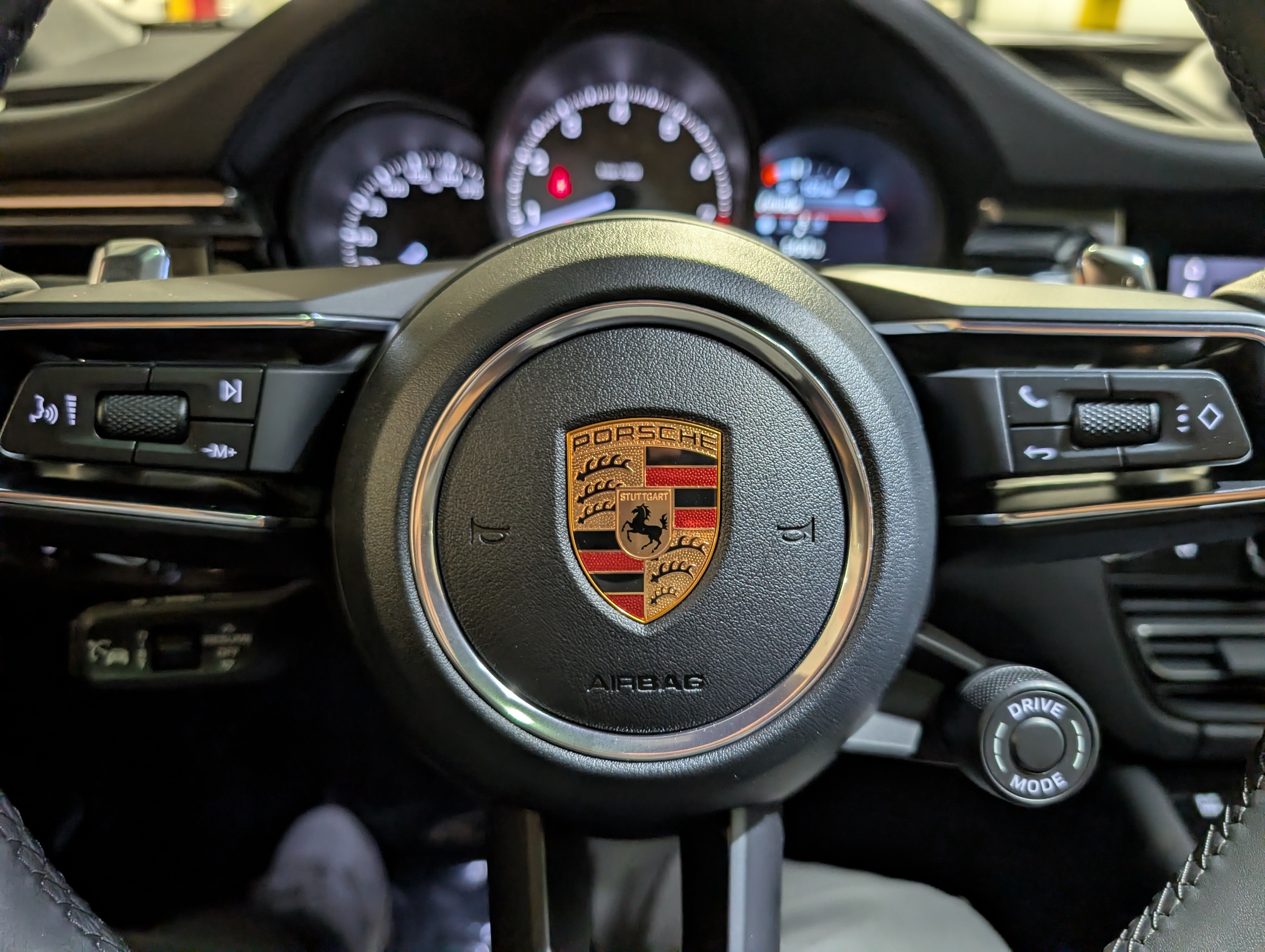 Certified 2026 Porsche Macan S AWD/4WD image 27