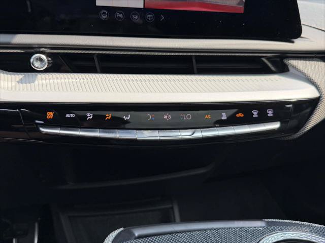 Used 2025 Cadillac Optiq Luxury 1 w/ LPO, Floor Liner Package AWD/4WD image 33