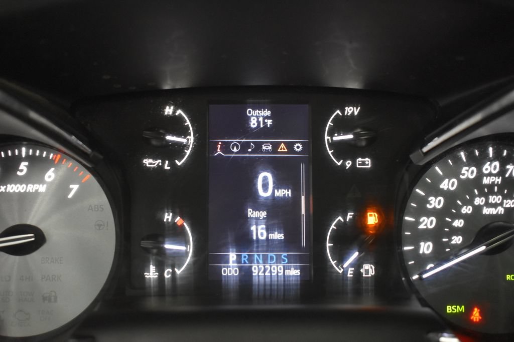 Used 2018 Toyota Sequoia Limited w/ Safety & Convenience Package AWD/4WD image 22