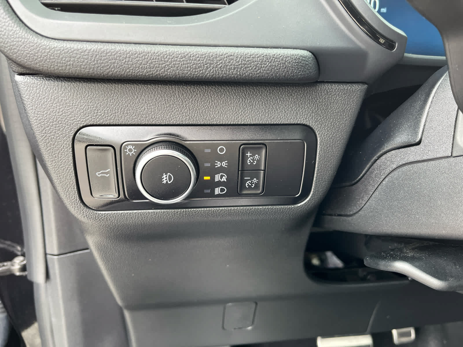 Used 2023 Ford Escape ST-Line Elite w/ Premium Technology Package AWD/4WD image 12