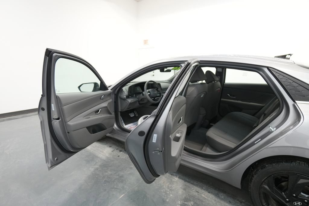 New 2026 Hyundai Elantra SEL Sport image 20