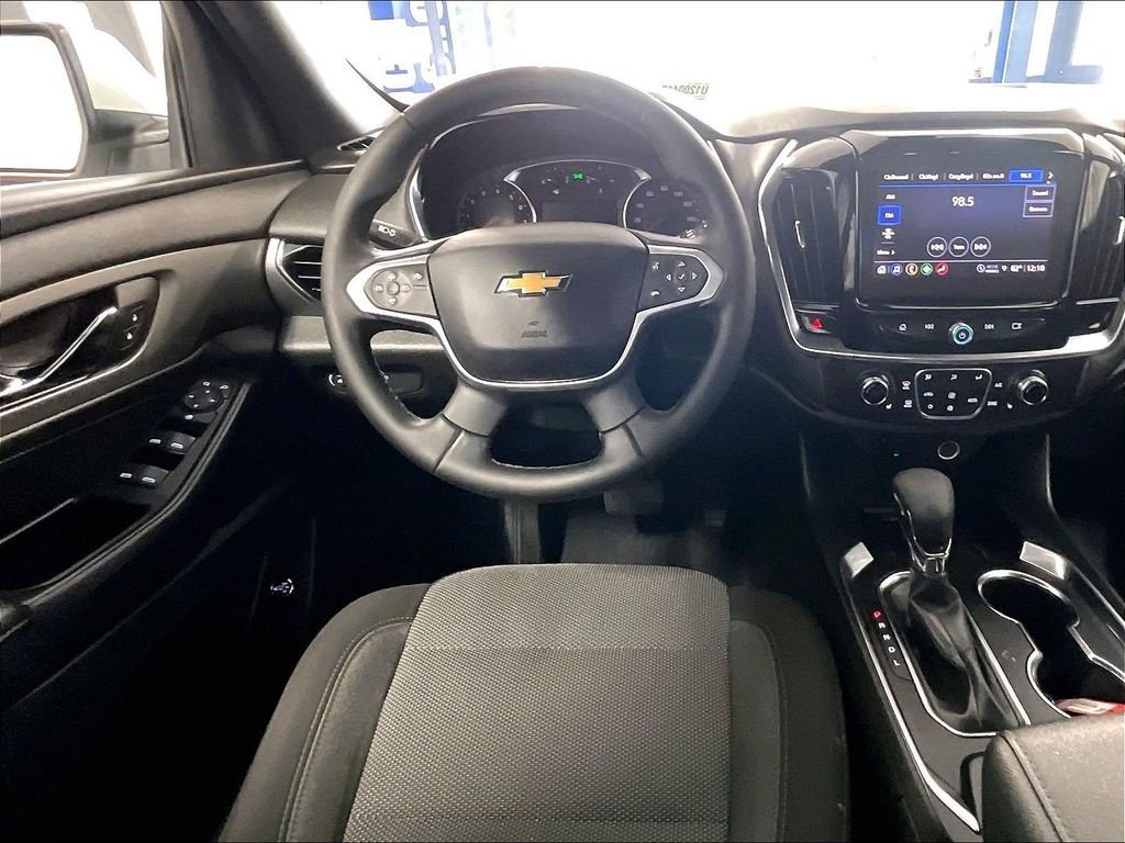 Used 2023 Chevrolet Traverse LT AWD/4WD image 18