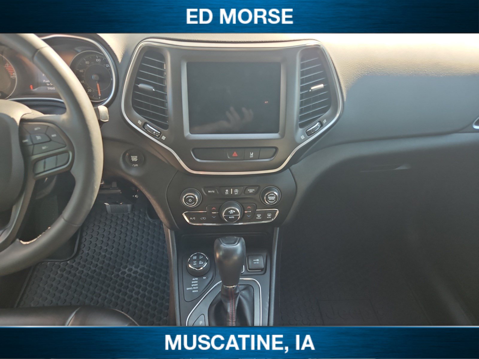 Used 2022 Jeep Cherokee Trailhawk w/ Trailer Tow Group AWD/4WD image 15