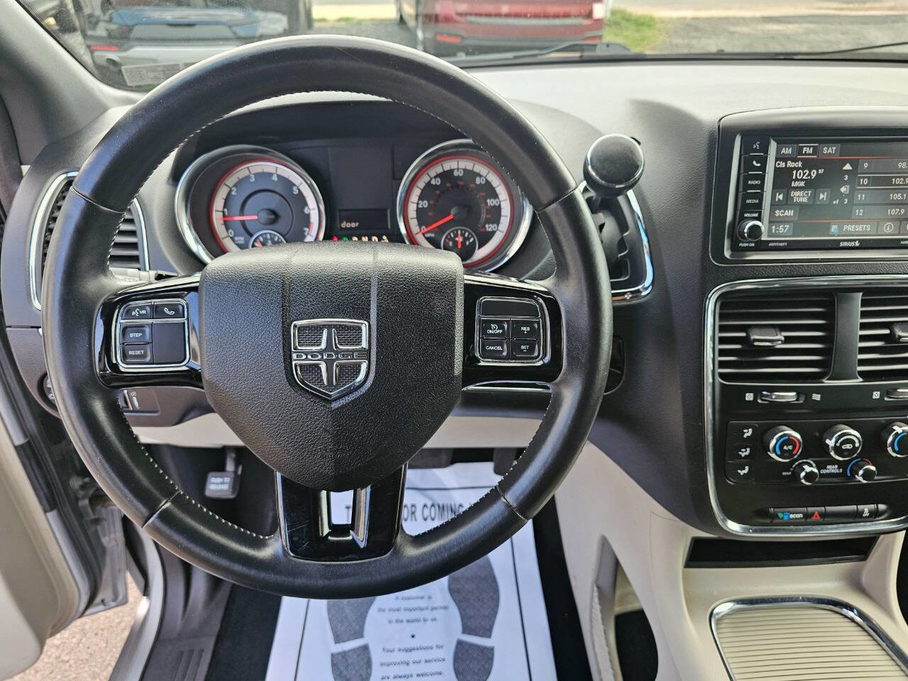 Used 2019 Dodge Grand Caravan SXT image 13