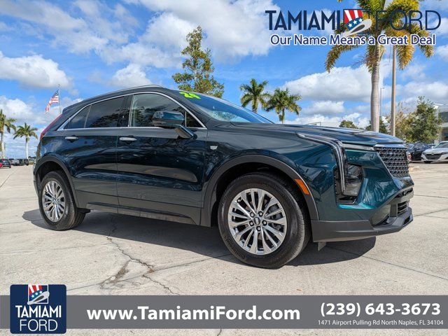 Used 2024 Cadillac XT4 Premium Luxury image 1