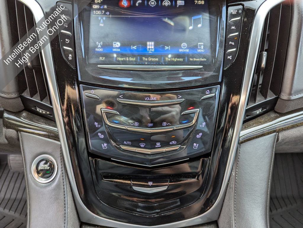 Used 2020 Cadillac Escalade Platinum AWD/4WD image 29