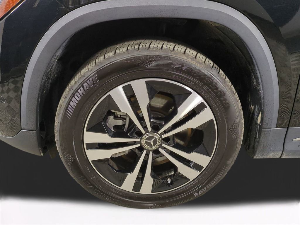 Used 2025 Mercedes-Benz GLA 250 image 11