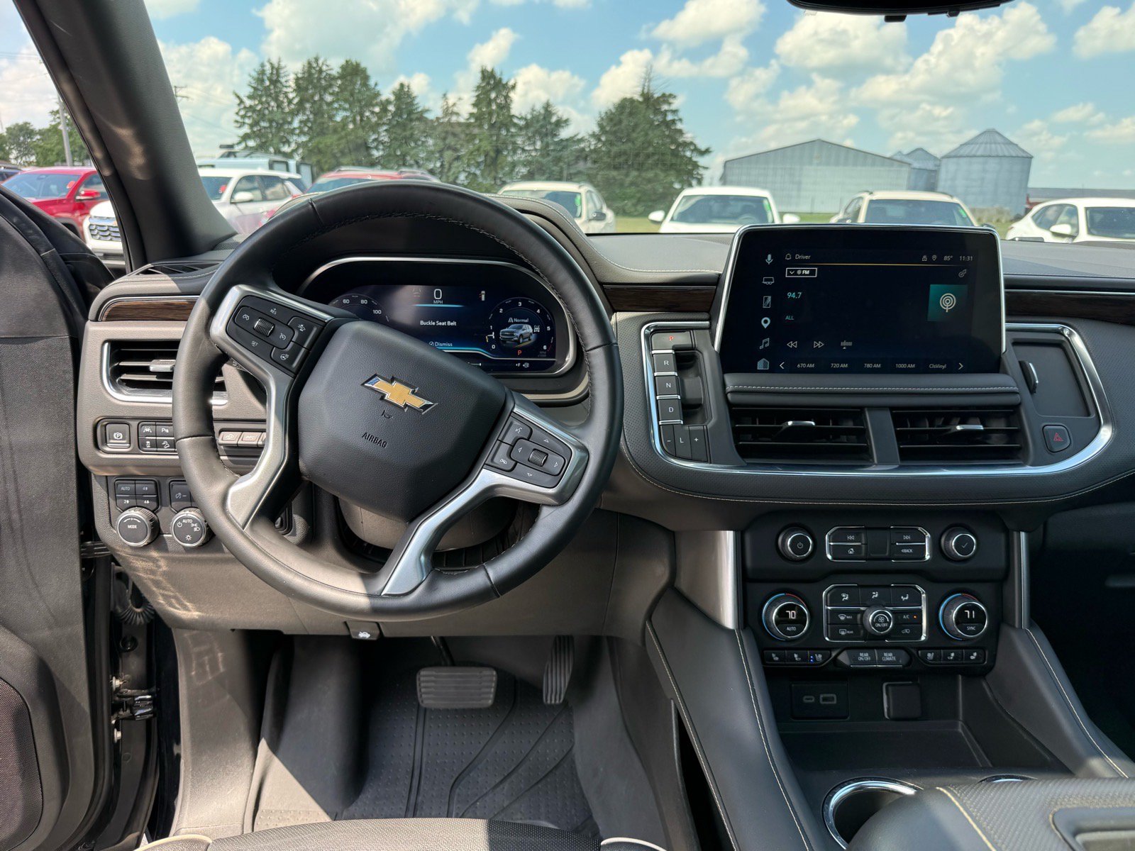 Used 2024 Chevrolet Tahoe Premier w/ Premium Package AWD/4WD image 16