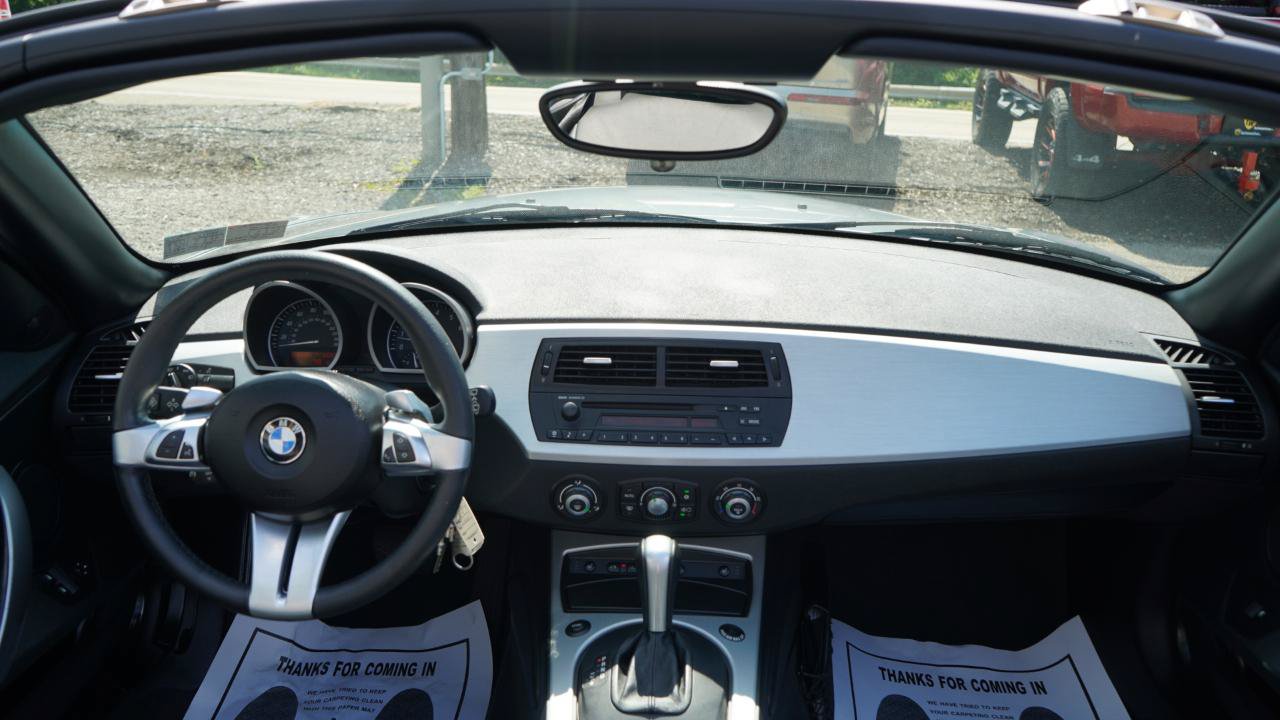 Used 2008 BMW Z4 3.0i w/ Premium Pkg RWD image 72
