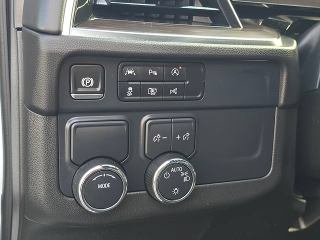 Used 2025 Chevrolet Tahoe LT RWD image 15