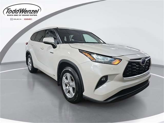 Used 2020 Toyota Highlander LE