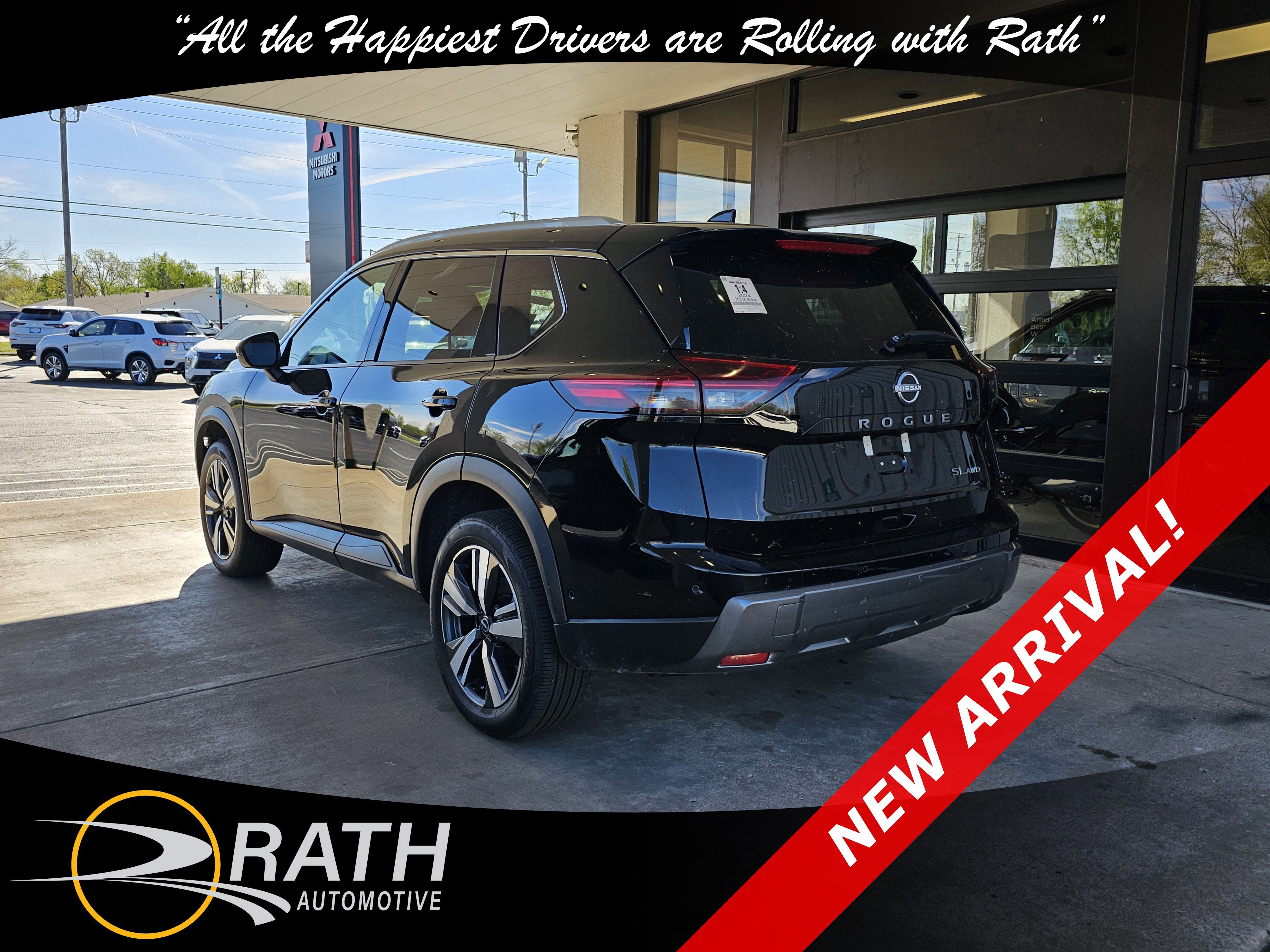 Used 2024 Nissan Rogue SL image 4