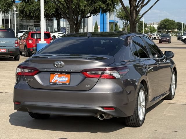 Used 2024 Toyota Camry LE FWD image 4