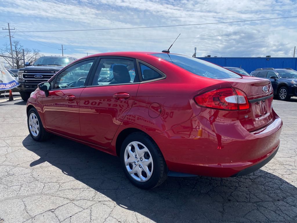 Used 2012 Ford Fiesta SE FWD image 5
