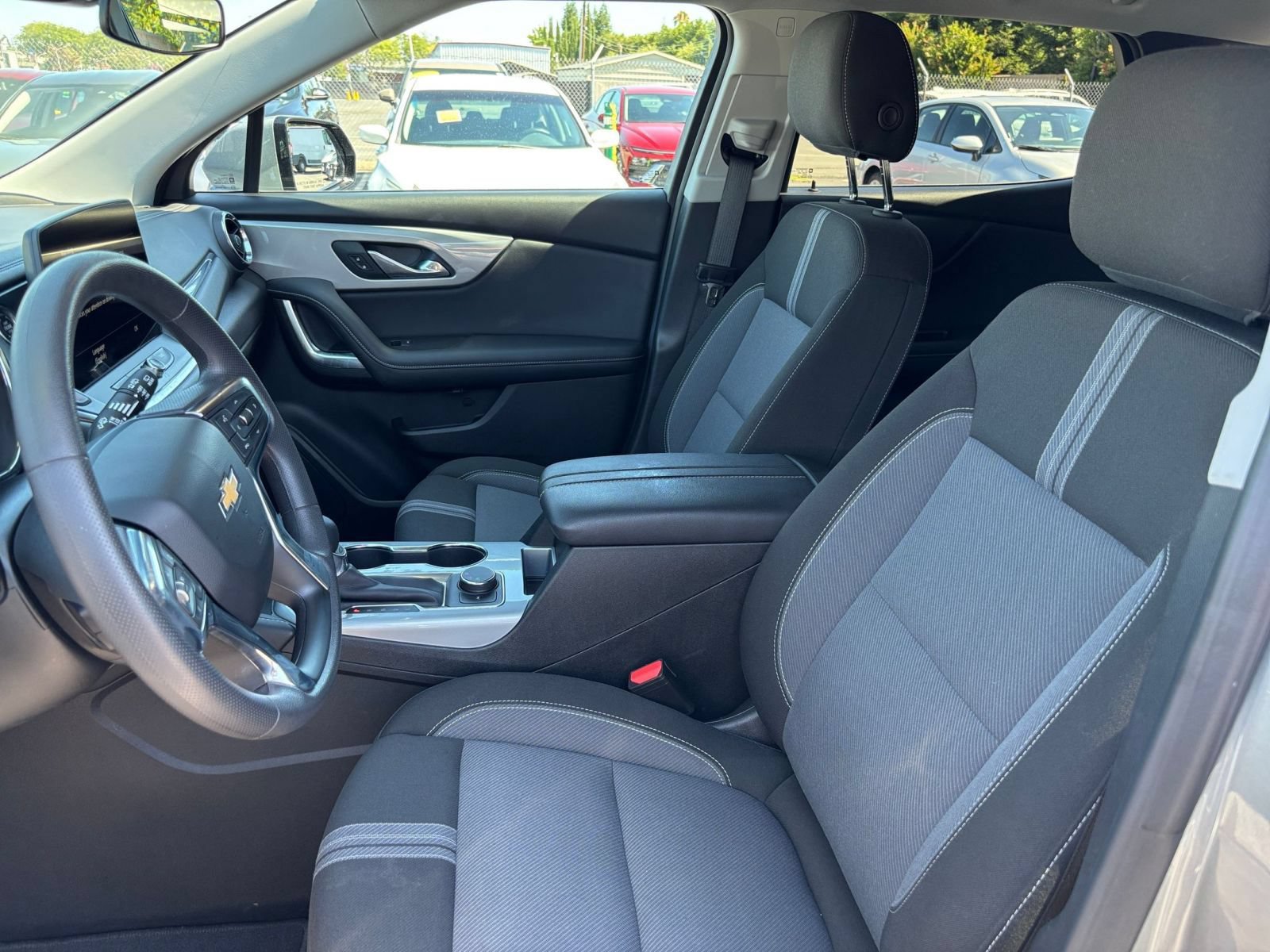 Used 2025 Chevrolet Blazer LT FWD image 28