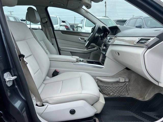 Used 2014 Mercedes-Benz E 350 Sedan image 21