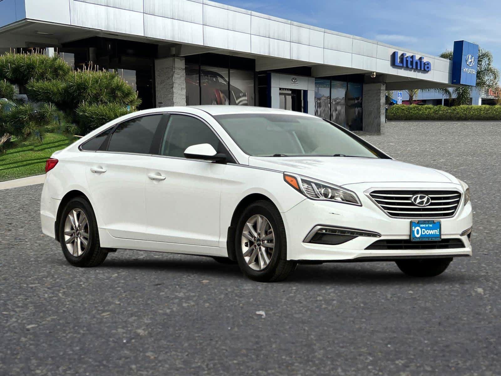 Used 2015 Hyundai Sonata SE w/ Option Group 09 FWD image 10