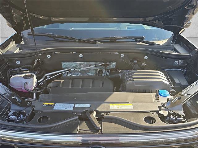 New 2026 Volkswagen Atlas Cross Sport SEL R-Line image 16