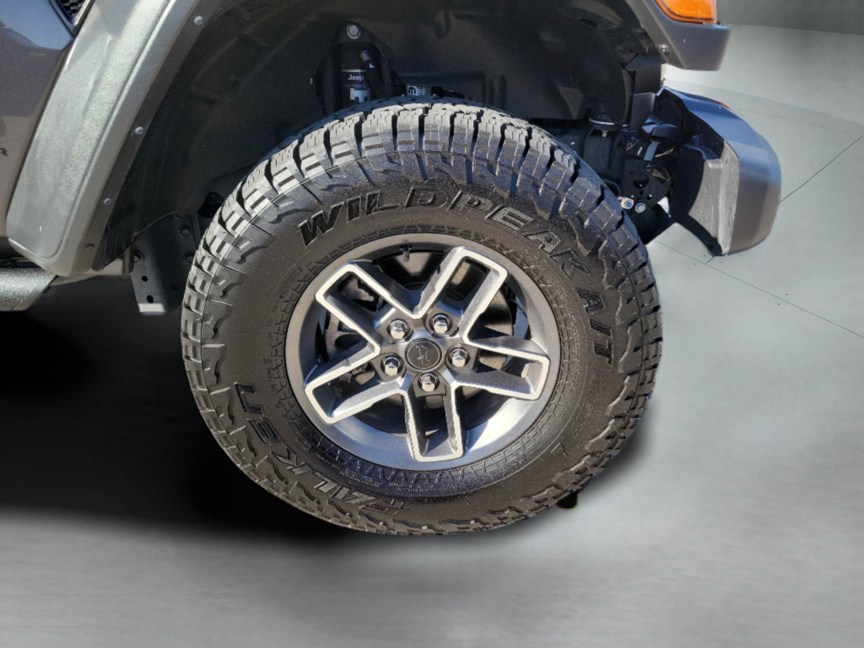 Used 2024 Jeep Gladiator Mojave AWD/4WD image 31