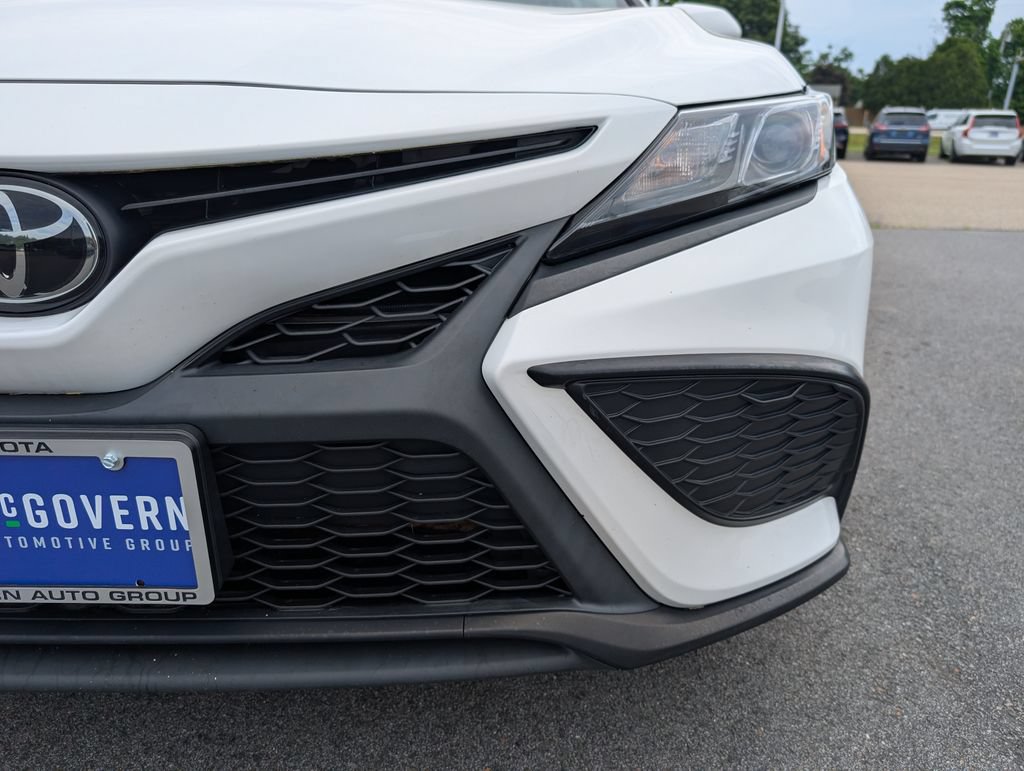 Used 2022 Toyota Camry SE AWD/4WD image 11