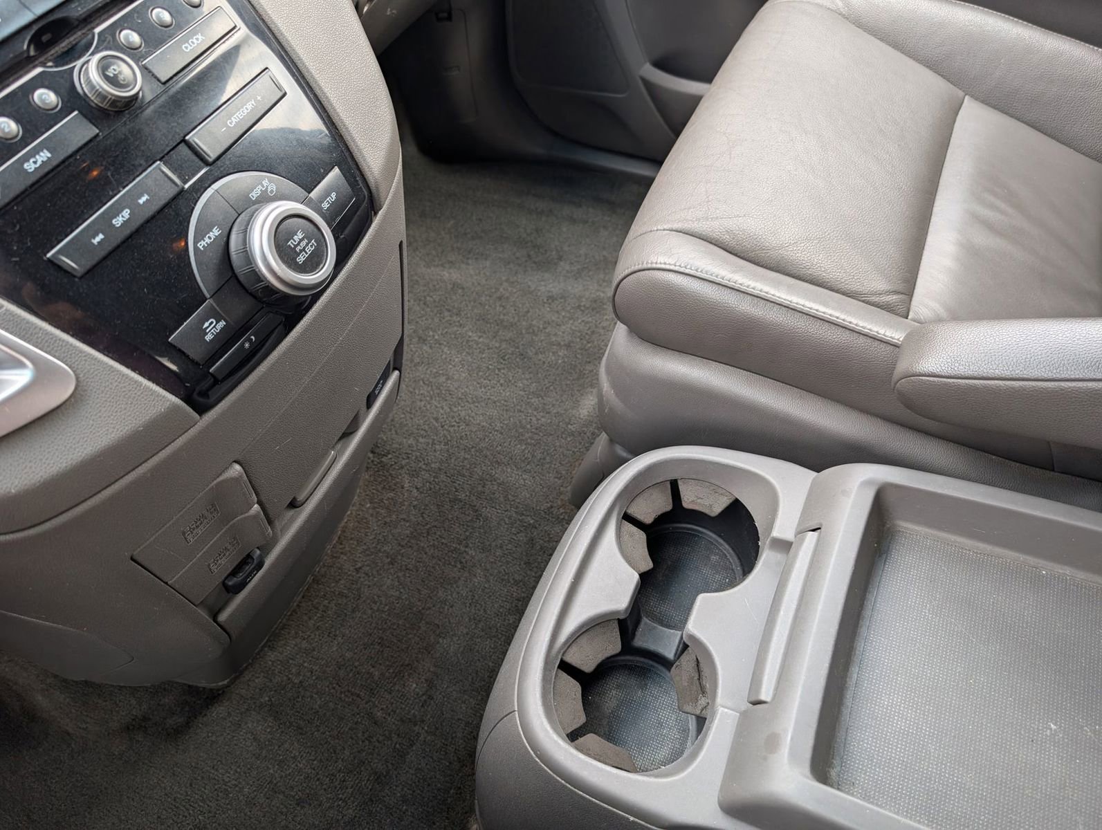 Used 2012 Honda Odyssey EX-L image 26