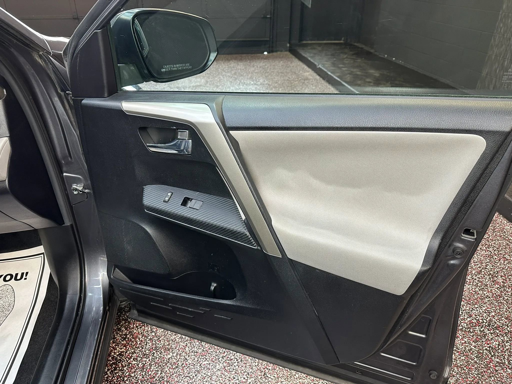 Used 2015 Toyota RAV4 XLE image 26