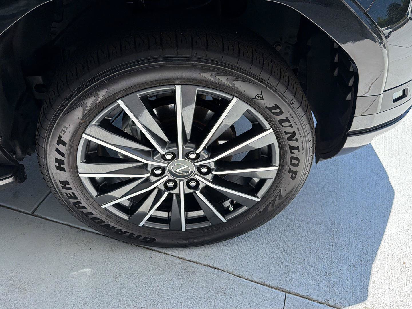 Certified 2025 Lexus GX 550 w/ Cold Area Package AWD/4WD image 38