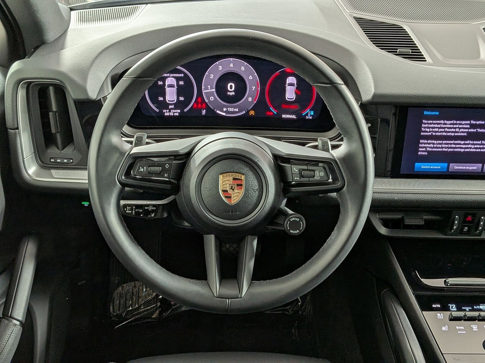 Certified 2025 Porsche Cayenne AWD/4WD image 15