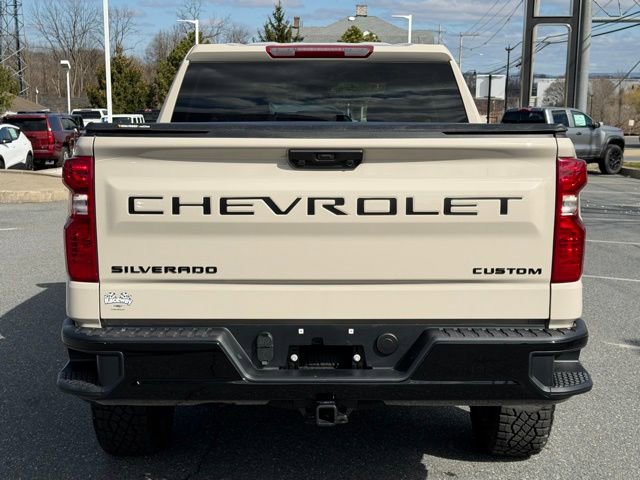 New 2026 Chevrolet Silverado 1500 Custom Trail Boss w/ LPO, Dark Essentials Package AWD/4WD image 13