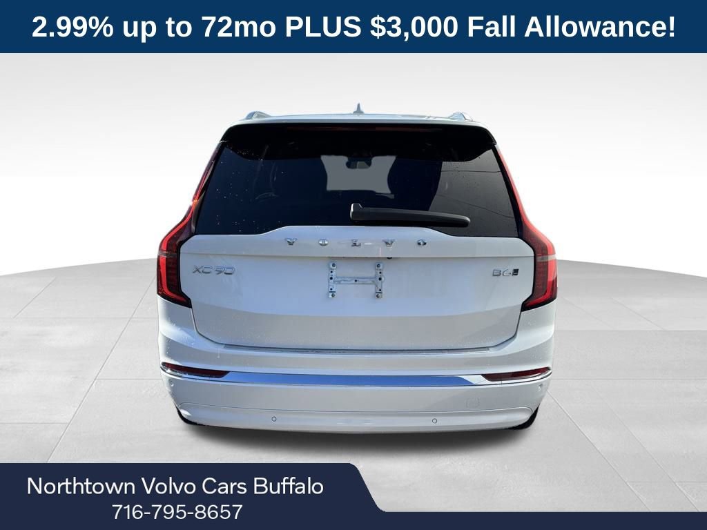 New 2026 Volvo XC90 B6 Plus w/ Protection Package image 4