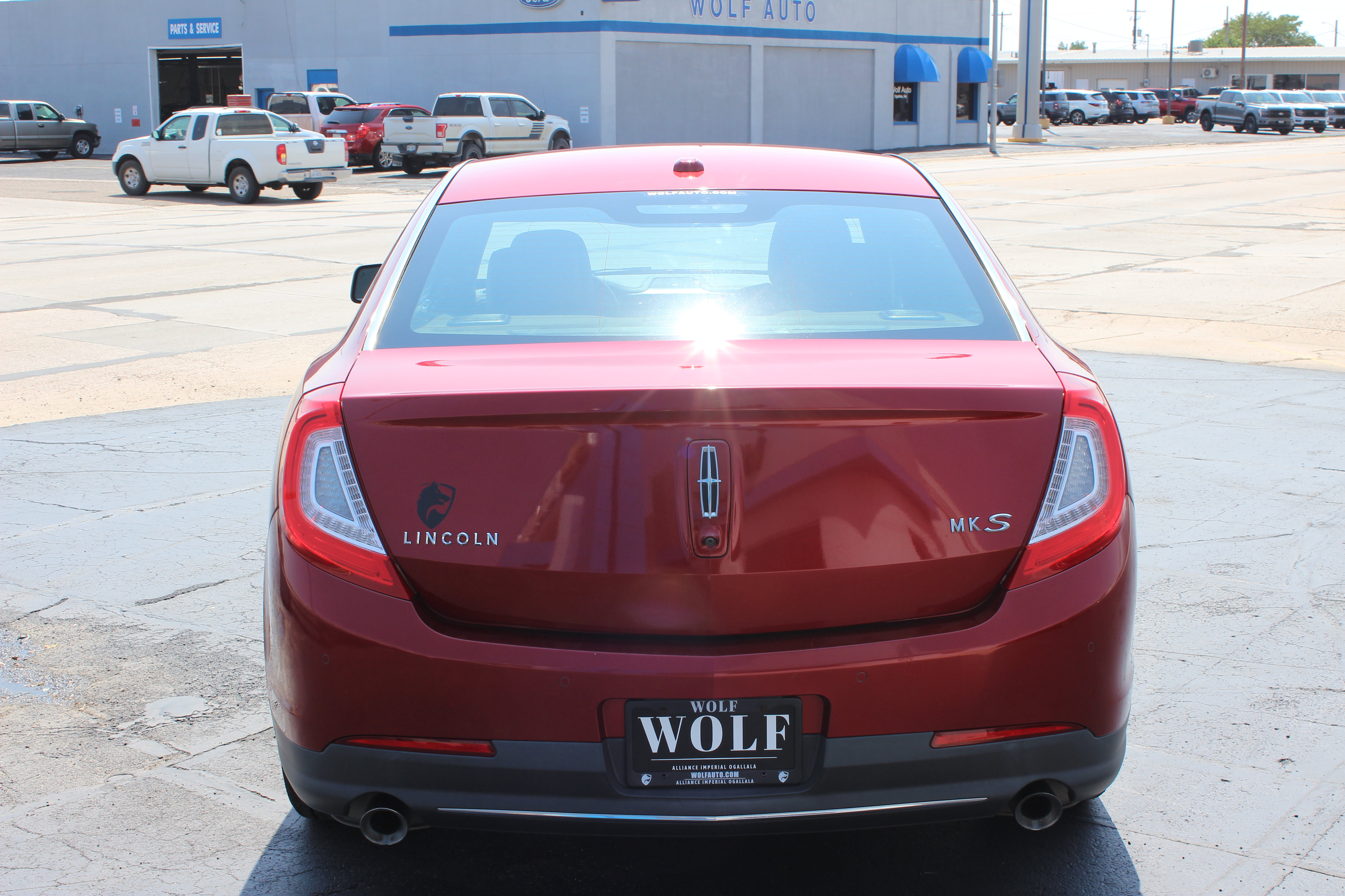 Used 2013 Lincoln MKS FWD image 9