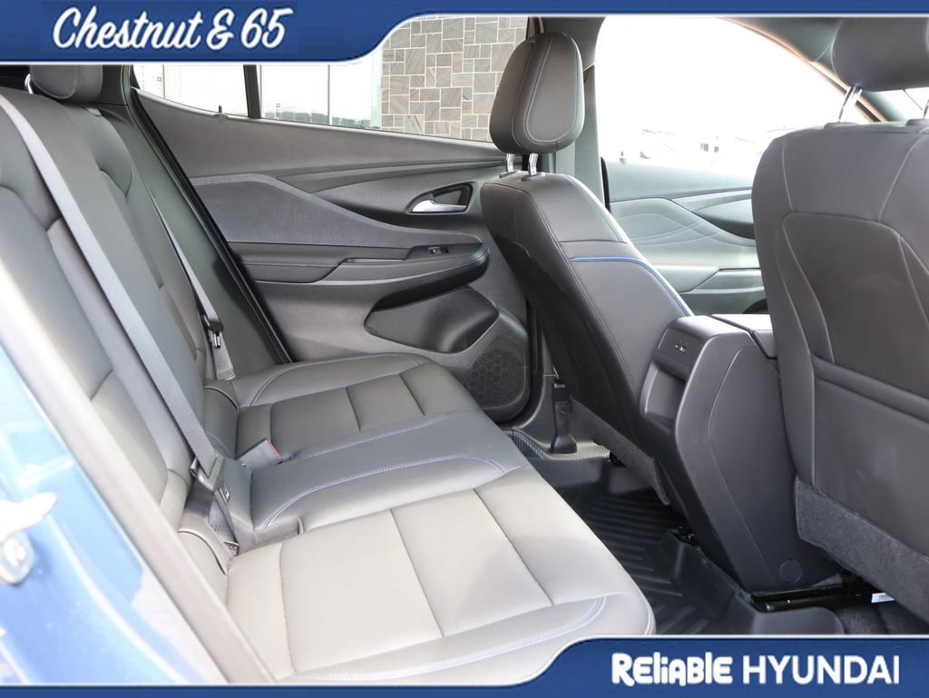 Used 2024 Buick Envista Sport Touring w/ Convenience I Package FWD image 13