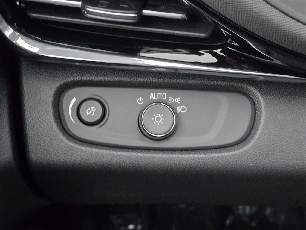 New 2026 Buick Envista Sport Touring image 15