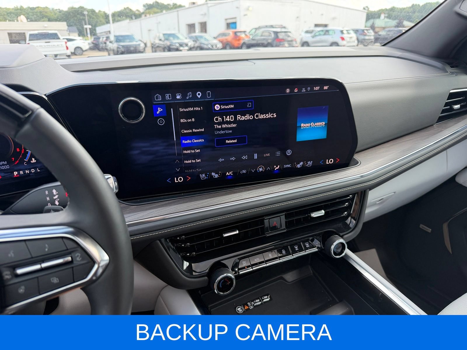 Used 2025 Chevrolet Suburban Premier AWD/4WD image 23