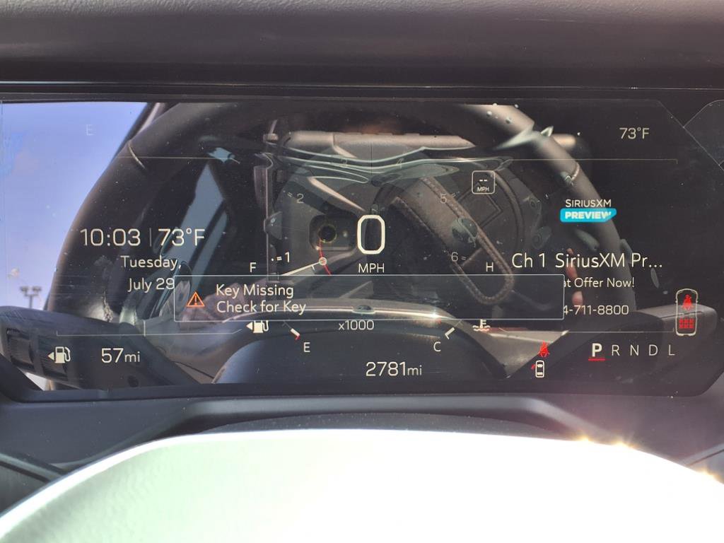 Used 2025 GMC Acadia Elevation image 10