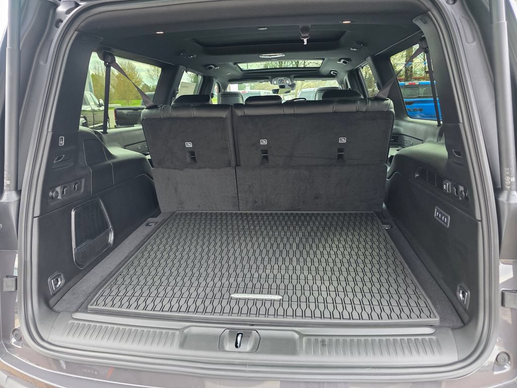 New 2026 Jeep Grand Wagoneer L Limited AWD/4WD image 32