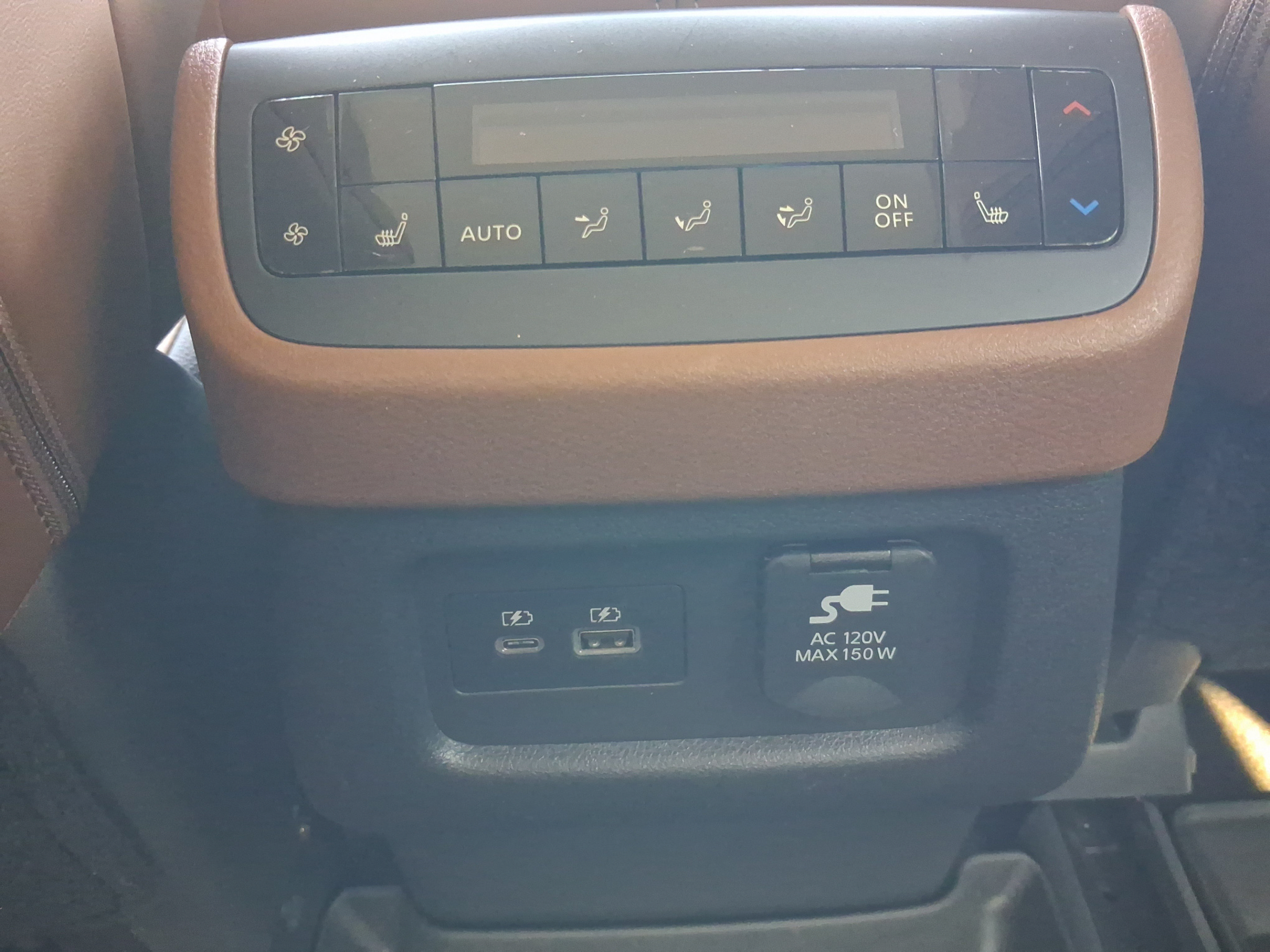 Used 2023 Nissan Pathfinder Platinum AWD/4WD image 23