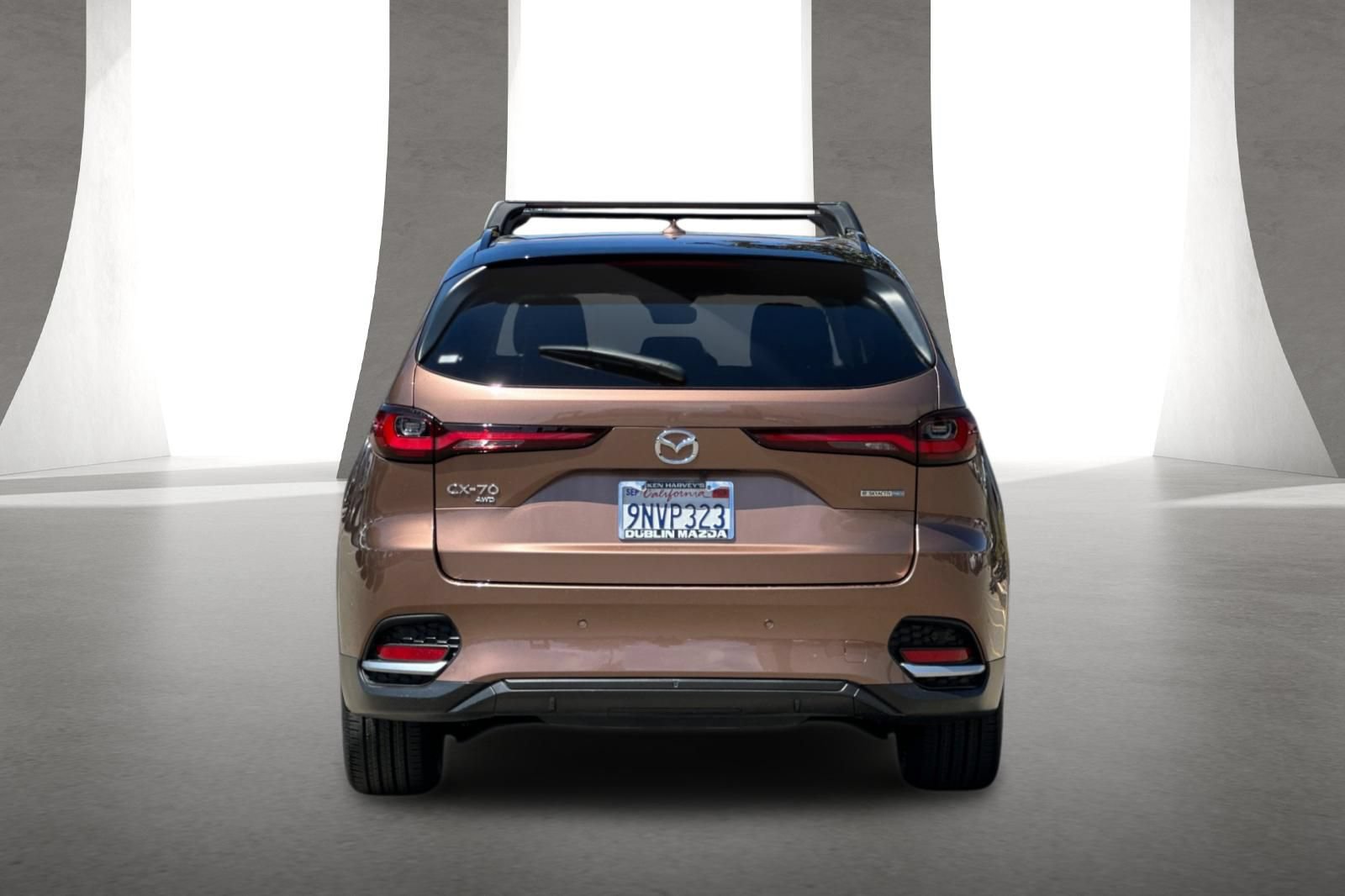 Certified 2025 MAZDA CX-70 Plug-In Hybrid w/ Premium Pkg AWD/4WD image 5
