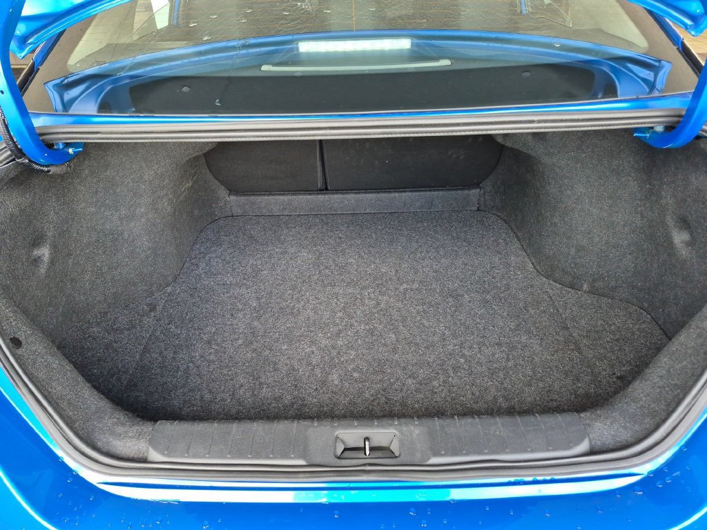 Used 2025 Nissan Sentra SV FWD image 27